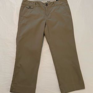 Eddie Bauer NWT Capri pants, size 10, Khaki
